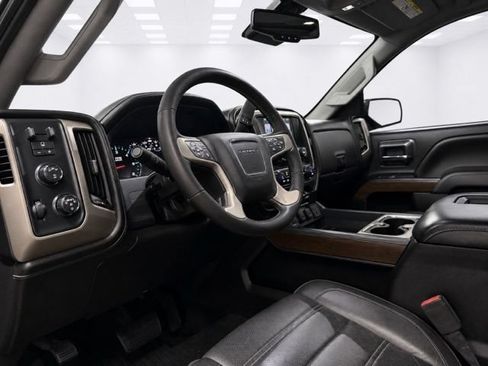Used 2018 GMC Sierra 2500 Denali AWD/4WD image 13