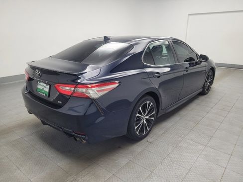 Used 2019 Toyota Camry SE FWD image 9