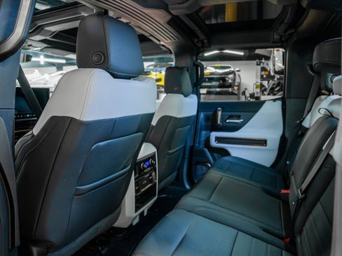 Used 2024 GMC Hummer EV 3X w/ Extreme Off-Road Package image 32