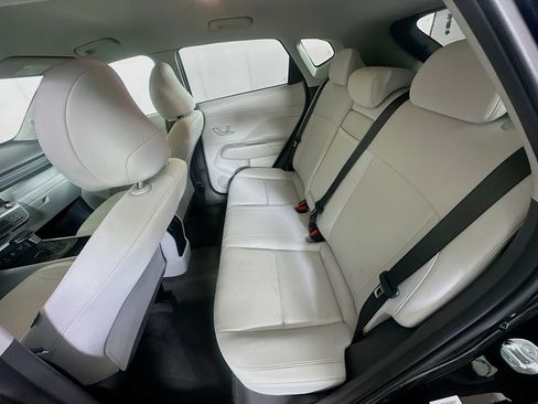 Used 2025 Hyundai Kona SEL image 26