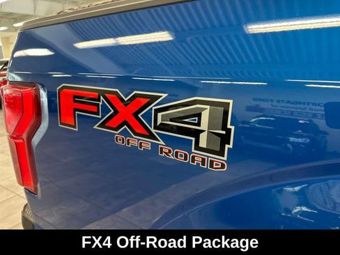 Used 2018 Ford F150 Lariat w/ Equipment Group 502A Luxury AWD/4WD image 12