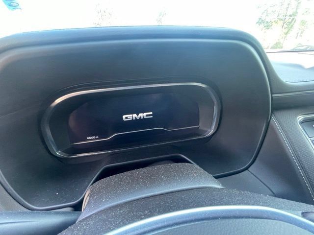 Used 2023 GMC Yukon XL SLT RWD image 6