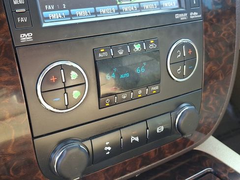 Used 2014 GMC Sierra 3500 Denali AWD/4WD image 19