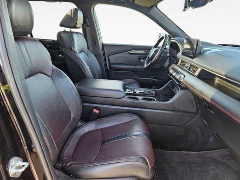 Used 2023 Honda Pilot Elite image 38