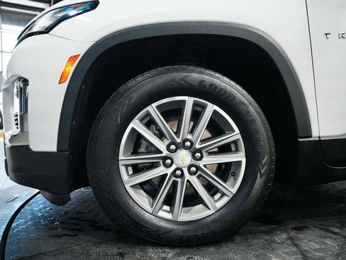 Used 2022 Chevrolet Traverse LT w/ LPO, Floor Liner Package AWD/4WD image 9