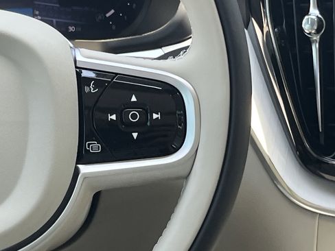 Used 2026 Volvo XC60 B5 Ultra w/ Protection Package Premier image 48