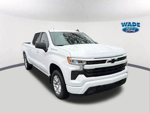 Used 2023 Chevrolet Silverado 1500 RST image 3