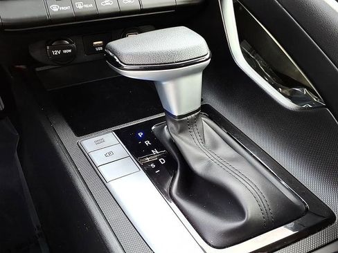 Used 2023 Hyundai Elantra SEL image 22