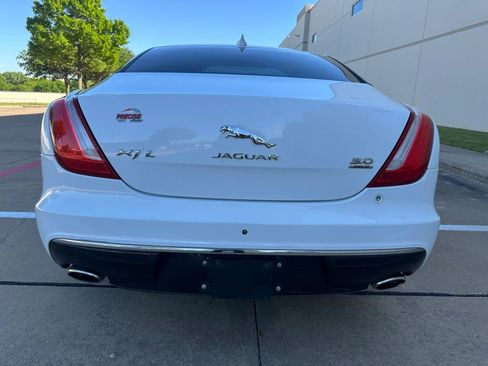 Used 2017 Jaguar XJ L Portfolio image 11