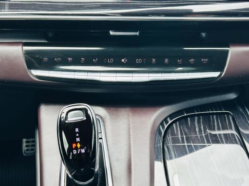 Used 2023 Cadillac Escalade V AWD/4WD image 29