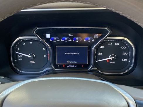 Used 2021 GMC Yukon Denali w/ Advanced Technology Package image 14