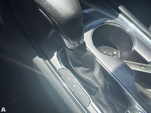 Used 2022 Chevrolet Malibu LT FWD image 27