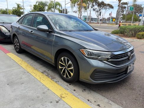 Used 2024 Volkswagen Jetta S FWD image 3