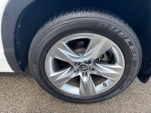 Used 2018 Toyota Highlander Limited AWD/4WD image 14