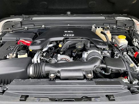 Certified 2019 Jeep Wrangler Unlimited Rubicon image 37