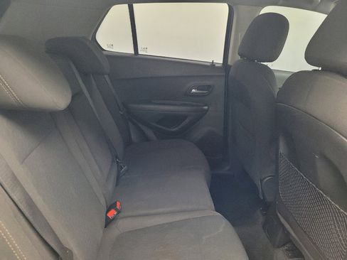 Used 2020 Chevrolet Trax LS FWD image 19