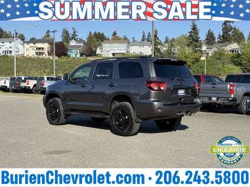 Used 2022 Toyota Sequoia TRD Sport AWD/4WD image 43