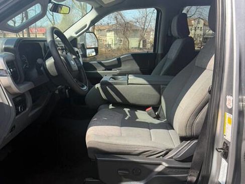 Used 2024 Ford F250 XLT image 34