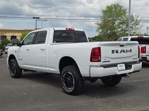 Used 2026 RAM 2500 Laramie AWD/4WD image 18