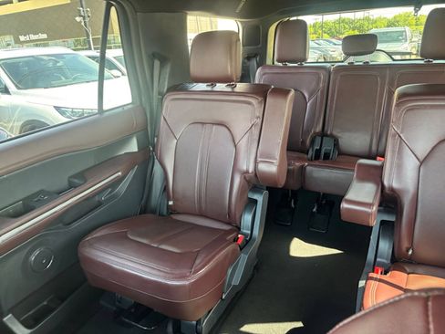Used 2024 Ford Expedition Limited AWD/4WD image 44
