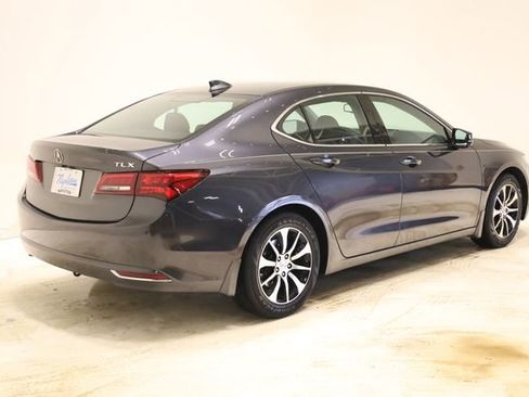 Used 2016 Acura TLX image 4