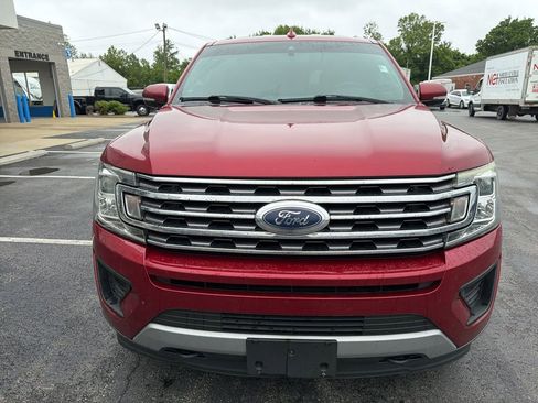 Used 2019 Ford Expedition XLT w/ Equipment Group 202A AWD/4WD image 7