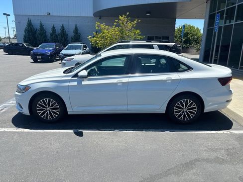 Used 2021 Volkswagen Jetta S w/ Driver Assistance Package FWD image 2
