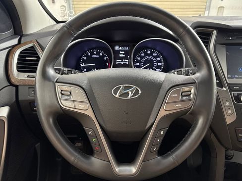 Used 2018 Hyundai Santa Fe Sport image 13