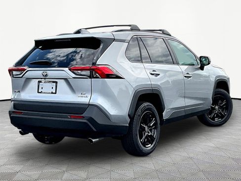 Used 2024 Toyota RAV4 LE AWD/4WD image 6