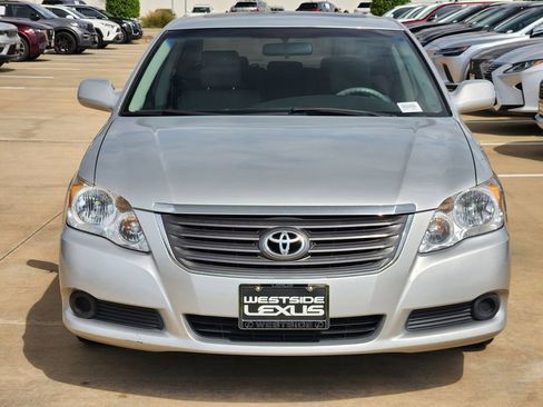 Used 2010 Toyota Avalon XL image 2