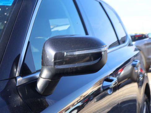 Used 2025 Kia Telluride S image 3