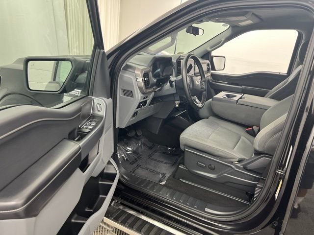 Used 2025 Ford F150 XLT w/ Equipment Group 301A Standard AWD/4WD image 11