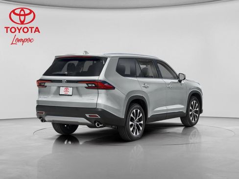 New 2026 Toyota Grand Highlander AWD Hybrid image 2
