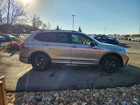 Certified 2024 Volkswagen Tiguan SE R-Line w/ MDO Package, Two-Row image 6