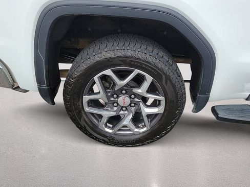 Used 2022 GMC Sierra 1500 SLT AWD/4WD image 7