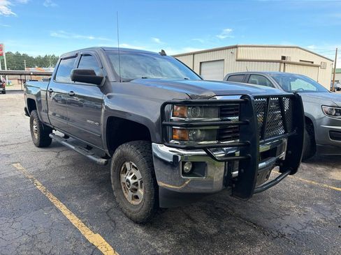 Used 2015 Chevrolet Silverado 2500 LT w/ LT Convenience Package AWD/4WD image 2