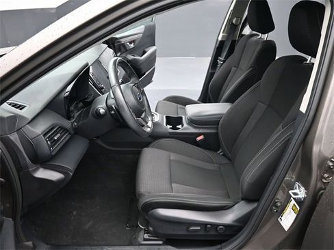 Used 2023 Subaru Outback Premium image 13