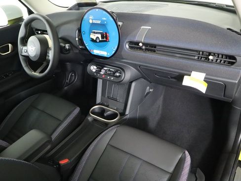 Certified 2025 MINI Cooper S image 18