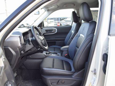 New 2025 Ford Bronco Sport Outer Banks image 18