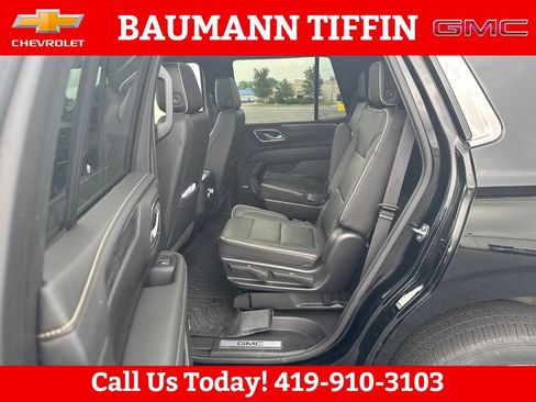 Used 2022 GMC Yukon SLT w/ SLT Luxury Package AWD/4WD image 25