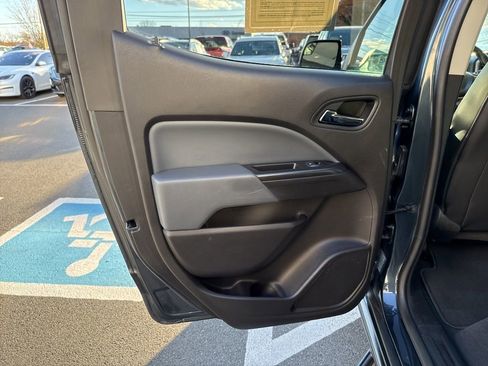 Used 2019 Chevrolet Colorado Z71 image 38