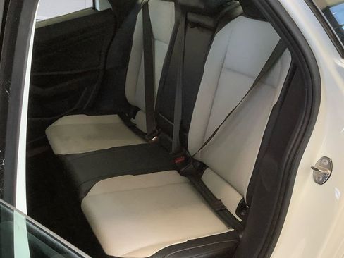 Used 2019 Volkswagen Jetta R-Line image 14