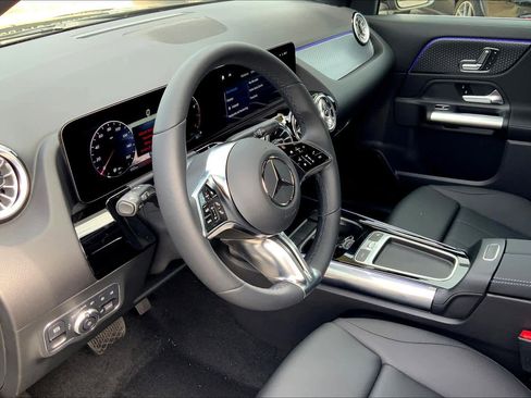 New 2025 Mercedes-Benz GLA 250 image 9