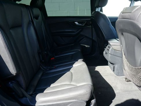 Used 2017 Audi Q7 3.0T Premium Plus w/ Premium Plus Package image 18