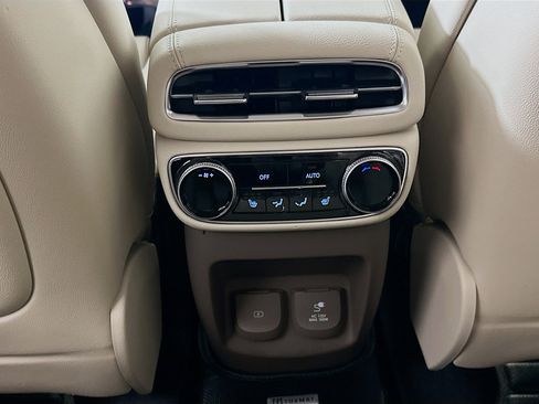 Used 2024 Genesis GV80 3.5T w/ Advanced Package image 28