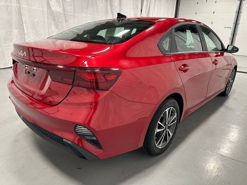 Used 2024 Kia Forte LXS image 7