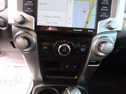 Used 2022 Toyota 4Runner SR5 Premium image 26