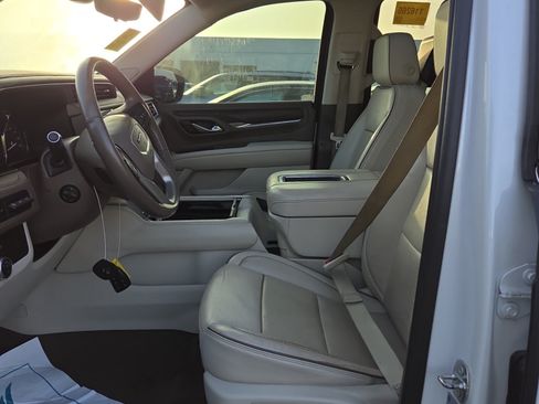 Used 2021 GMC Yukon Denali w/ Denali Premium Package RWD image 7