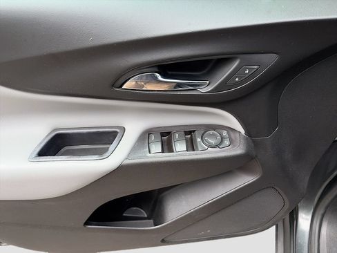 Used 2020 Chevrolet Equinox LS w/ LS Convenience Package FWD image 18