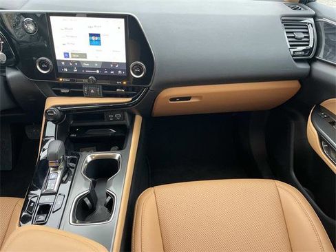 Certified 2025 Lexus NX 250 FWD w/ Towing Package (2000 Lbs) image 13